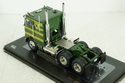 Peterbilt T 352 Pacemaker 1979,  green, TR184, IXO 1:43