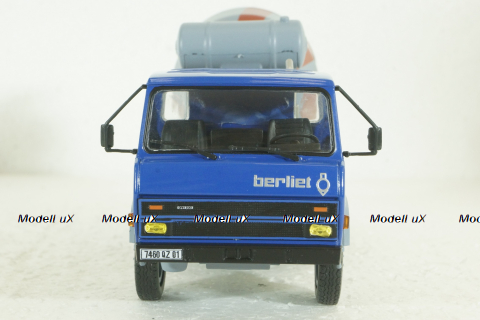 Berliet GRH 230 Cement mixer year 1976 blue / grey, Hachette 1:43