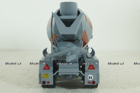 Berliet GRH 230 Cement mixer year 1976 blue / grey, Hachette 1:43