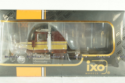 Marmon CHDT, red metallic,1980,TR157.22, IXO 1:43