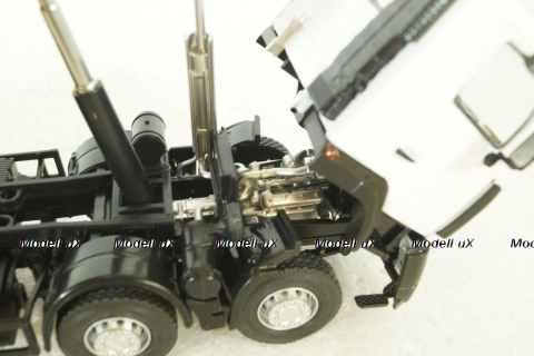 Маз-6515 самосвал бел/оранж, 101371, АвтоИстория 1:43