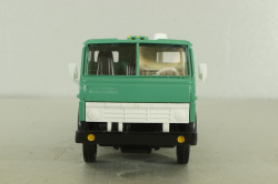 КамАЗ-5320 бортовой, зеленый/голубой, Арек 1:43