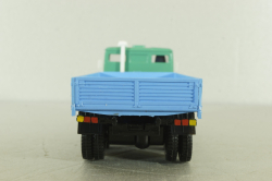 КамАЗ-5320 бортовой, зеленый/голубой, Арек 1:43