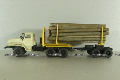 УрАЛ-44202-0311-31 (двигатель ЯМЗ 238) 6х6, лесовоз, конверсия 1:43