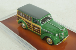 Москвич-400-420 фургон "Вино", зеленый, TruckTyr 1:43