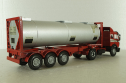 Mercedes 1748 S тягач с циcтерной-контейнером, NZG 1:43