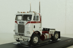 Freightliner COE 1976, white/red, TR128, IXO 1:43