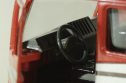 Mercedes 1748 S тягач с циcтерной-контейнером, NZG 1:43