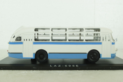 Лаз 695Е 1961г. бело-синий, 04003D, Classicbus 1:43
