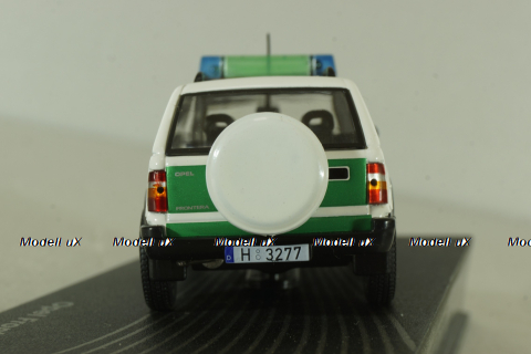 Opel Frontera B Polizei 1999, yellow, OPC083, Opel Collection #83 1:43