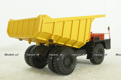 Белаз-7526 карьерный самосвал, красный/желтый, Н006, Наш Автопром 1:43