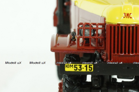 Зис-151 Бортовой "Техпомощь с аксессуарами", ограниченный тираж, 115102, DiP Models 1:43