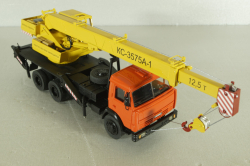 КС-3575А-1 автокран 12,5т на шасси Камаз-55313, красный/желтый Minigrad 1:43