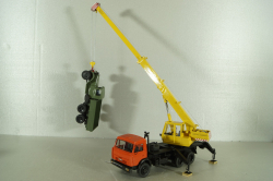 КС-3575А-1 автокран 12,5т на шасси Камаз-55313, красный/желтый Minigrad 1:43