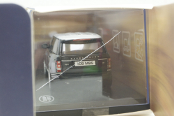 Range Rover SV Autobiography Dynamic 2017, Santorini Black, 51LRDCA405B, IXO 1:43