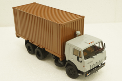 Камаз-53212 с 20-футовым контейнером, 101999, ПАО Камаз 1:43