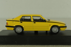 Alfa Romeo 75 T.spark, yellow, 201605, Kyosho 1:64