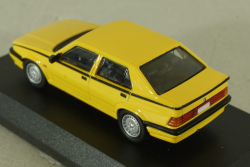 Alfa Romeo 75 T.spark, yellow, 201605, Kyosho 1:64