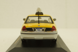 Ford Crown Victoria, New York Taxi, CCC222, IXO 1:43
