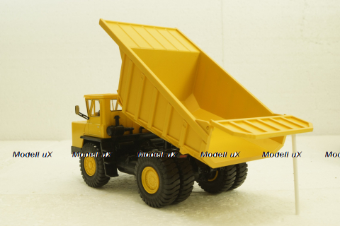 Белаз-7526 карьерный самосвал, желтый, Н006 Наш Автопром 1:43