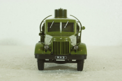 АЦ-8-200 топливозаправщик Маз-200, хаки Наши Грузовики №22, 1:43