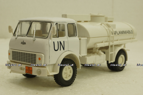 Маз-5334 АЦ-8, ООН, бензовоз, Н989, Наш Автопром 1:43