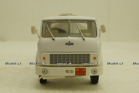 Маз-5334 АЦ-8, ООН, бензовоз, Н989, Наш Автопром 1:43