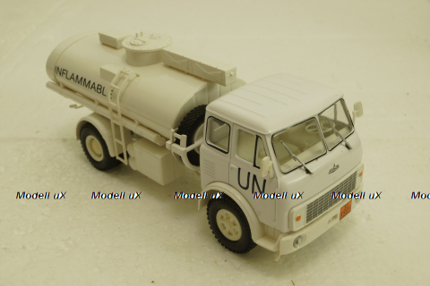 Маз-5334 АЦ-8, ООН, бензовоз, Н989, Наш Автопром 1:43