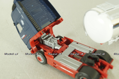 Volvo FH 12 Globetrotter XL with semi-trailer tank "Transport de jongh", blue/chrome, 145350, Herpa 1:87