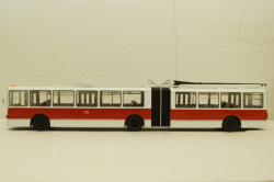 ЗиУ-10 (ЗиУ-683) троллейбус сочленённый - белый/красный, SSM4011, SSM 1:43