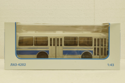 ЛАЗ-4202, арт. 900346, Советский Автобус 1:43
