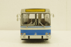 ЛАЗ-4202, арт. 900346, Советский Автобус 1:43