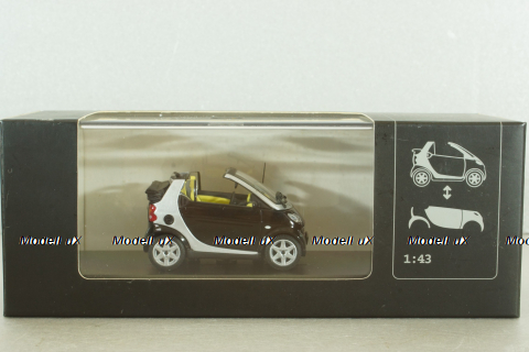 Smart fortwo cabrio black with body panel Fresh-Up (white), 0012497V001C51Q00, Minichamps 1:43