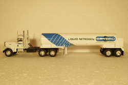 Freightliner FLC 120 64T Cryoro American Trucks, France #9 (Altaya) 1:43