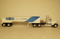 Freightliner FLC 120 64T Cryoro American Trucks, France #9 (Altaya) 1:43