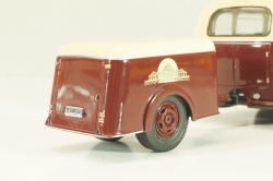 Mercedes-Benz O 6600 bus with trailer "Stuttgarter Sehloss Kurier" 1951 , red/cream, B66042533, Schuco 1:43