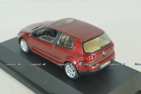 Volkswagen Golf V 3-doors 2003, red, 821930110, Schuco 1:43