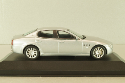 Maserati Quattroporte V 2003, silver, MOC037, IXO 1:43