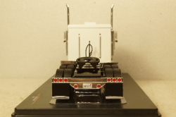 Marmon CHDT 1980 white, TR083, IXO 1:43