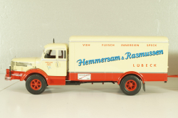 Krupp Titan with trailer "Hemmersam & Rasmussen" Lubeck, cream/red,  Minichamps 1:43