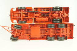Krupp Titan with trailer "Hemmersam & Rasmussen" Lubeck, cream/red,  Minichamps 1:43