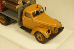 Зил-164 с прицепом 1-ПЗ-5М, лесовоз, TruckTyr 1:43