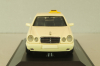 Mercedes-Benz E220 (W210) Taxi 1995, beige, B66005731, Herpa 1:43