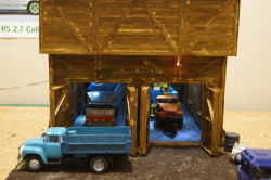 Гараж для грузовых авто с освещением, Garage Models 1:43