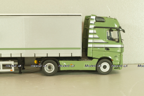 Mercedes-Benz Actros FH25 GigaSpace 4x2 2012 with semi-trailer "Stohr", green/silver, 8622/03, NZG 1:50