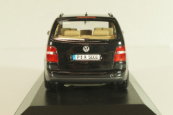 Volksvagen Touran 2003, black, 170099300F9R, Minichamps 1:43