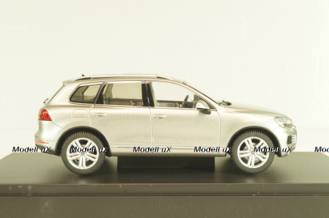 Volkswagen Touareg (7P) 2010, silver, 7P1099300B7W, Schuco 1:43