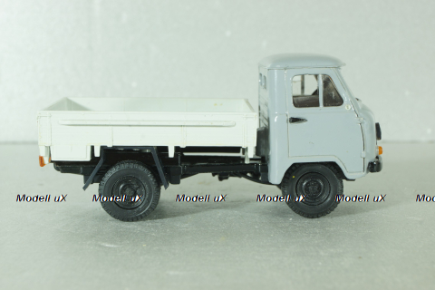 Уаз-3303 бортовой, серый/белый, Русская миниатюра 1:43