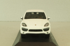 Porsche Cayenne S hybrid, white, Minichamps 1:43