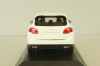 Porsche Cayenne S hybrid, white, Minichamps 1:43